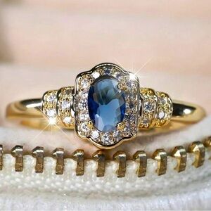 SALE 18k Gold Midnight Blue Topaz Crystal Ring